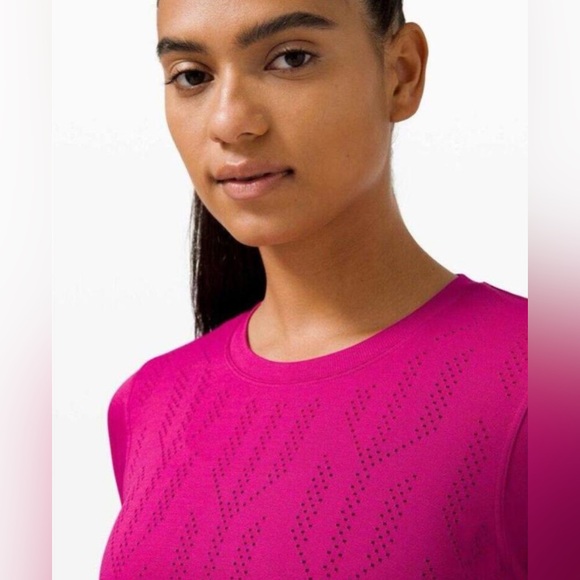 Lululemon Fletching Lines Ripened Raspberry Swiftly Breathe Long Sleeve Tee - Picture 3 of 9